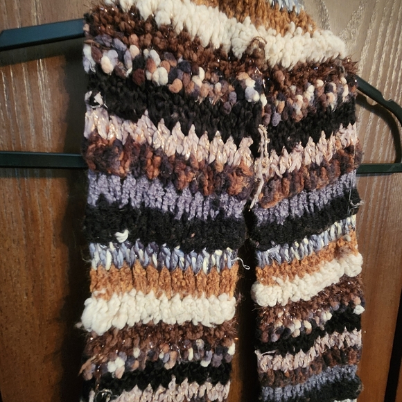 Steve Madden Scarf - Picture 3 of 5